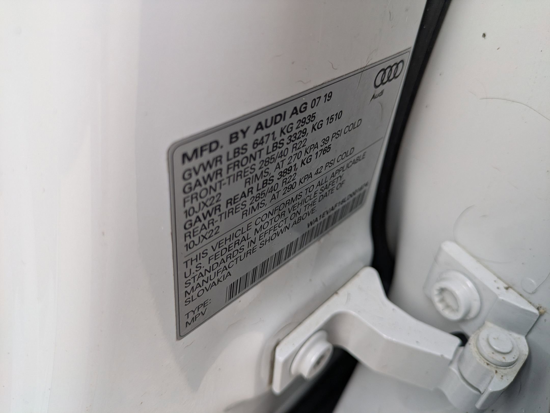 Used 2020 Audi Q8 Premium Plus image 34