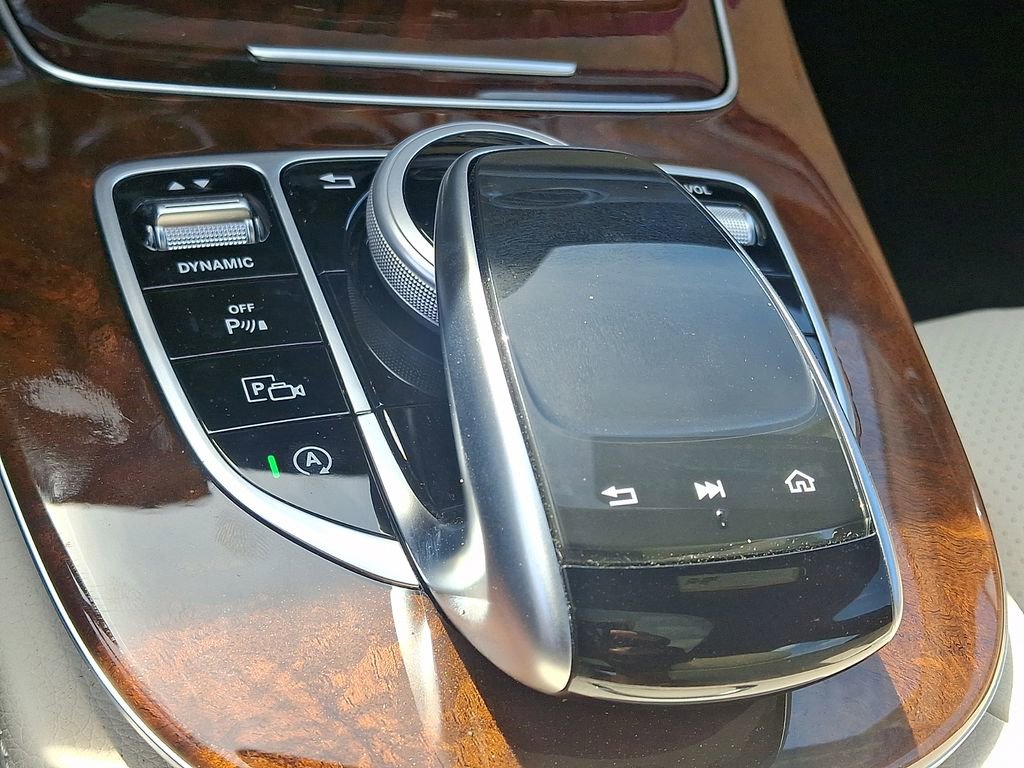 Used 2020 Mercedes-Benz E 350 4MATIC Sedan image 24
