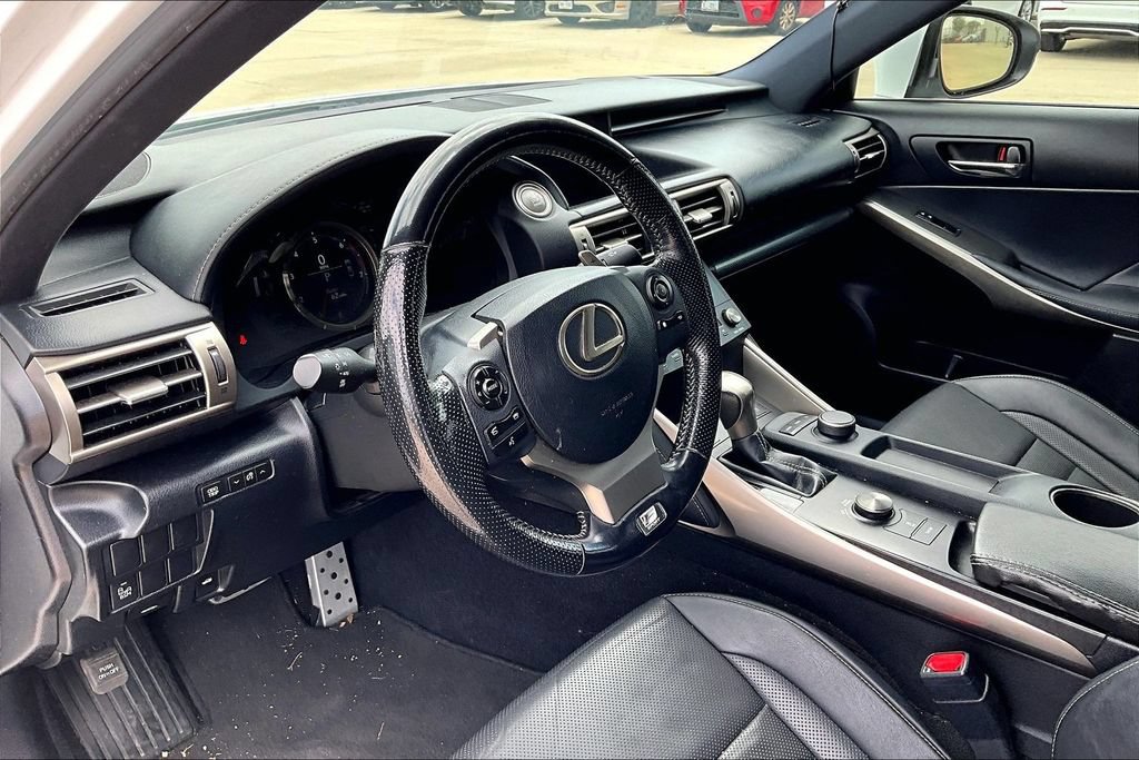 Used 2016 Lexus IS 200t w/ F Sport Package RWD image 15