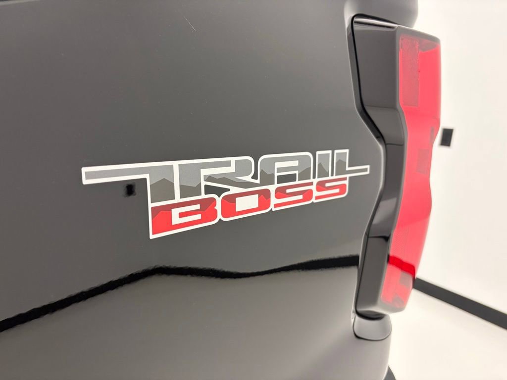 New 2026 Chevrolet Colorado Trail Boss AWD/4WD image 22