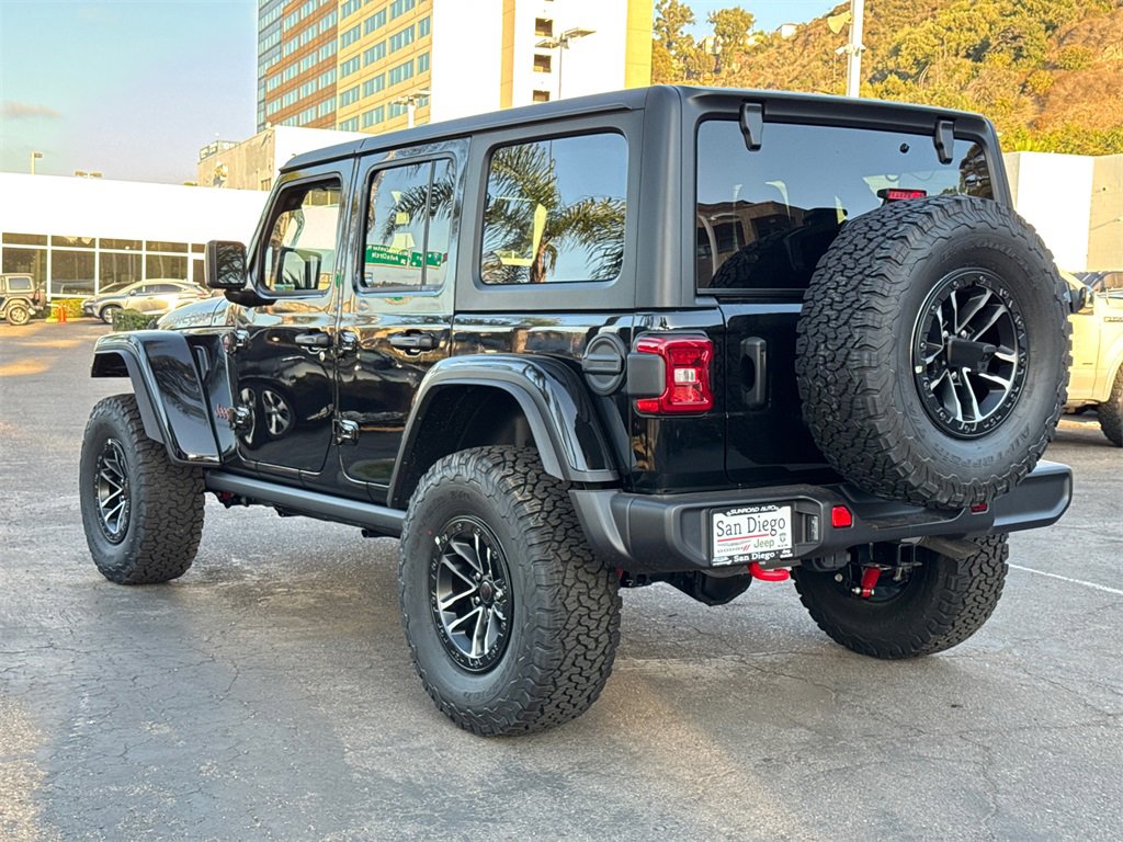 New 2025 Jeep Wrangler Unlimited Rubicon w/ XTREMEE 35" Tire Package image 12