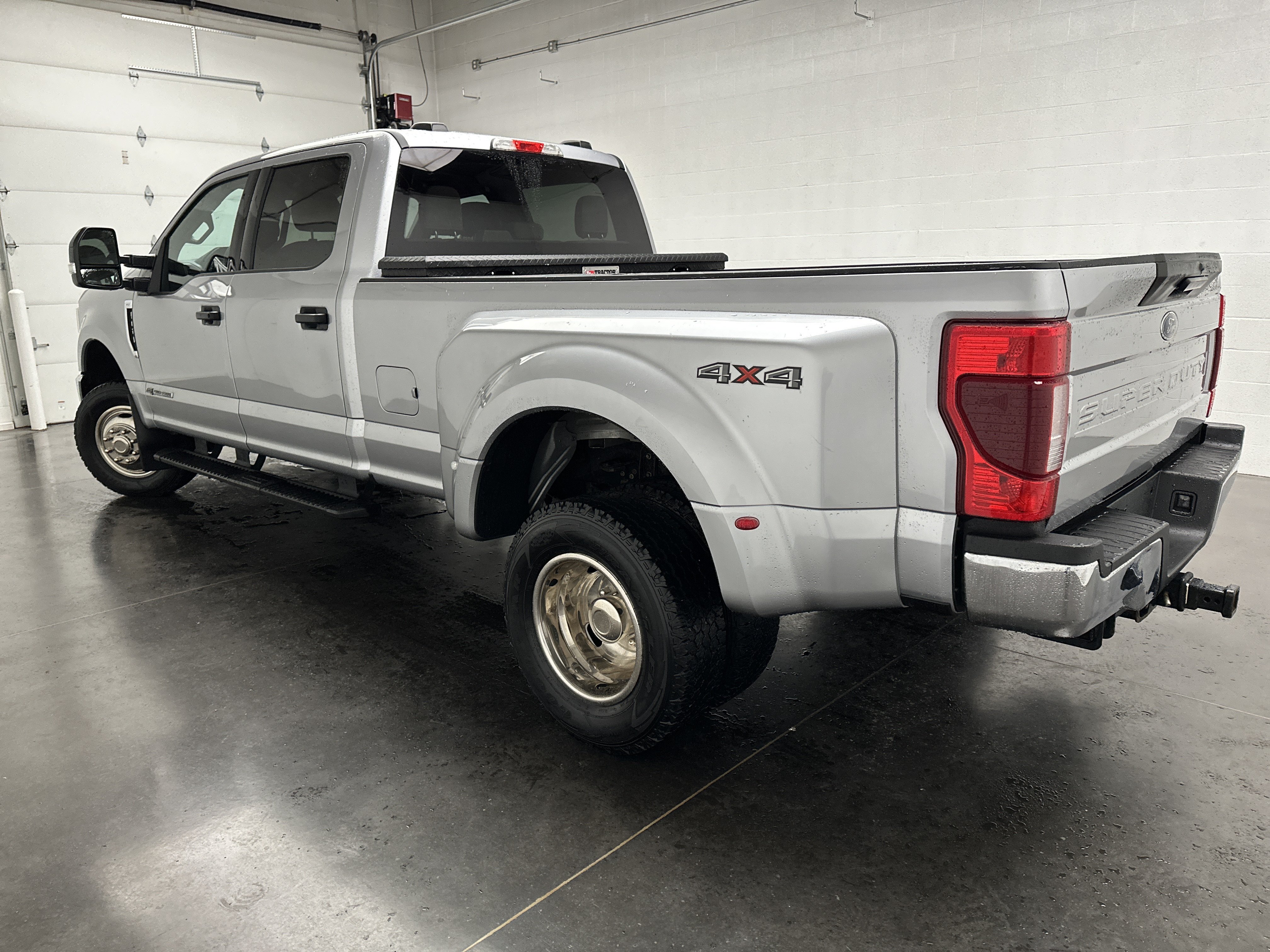 Used 2022 Ford F350 XLT AWD/4WD image 8