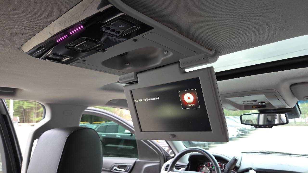 Used 2016 GMC Yukon XL SLT w/ Open Road Package AWD/4WD image 43