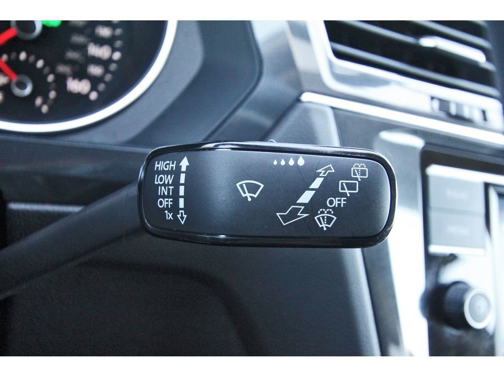 Used 2021 Volkswagen Tiguan S FWD image 23