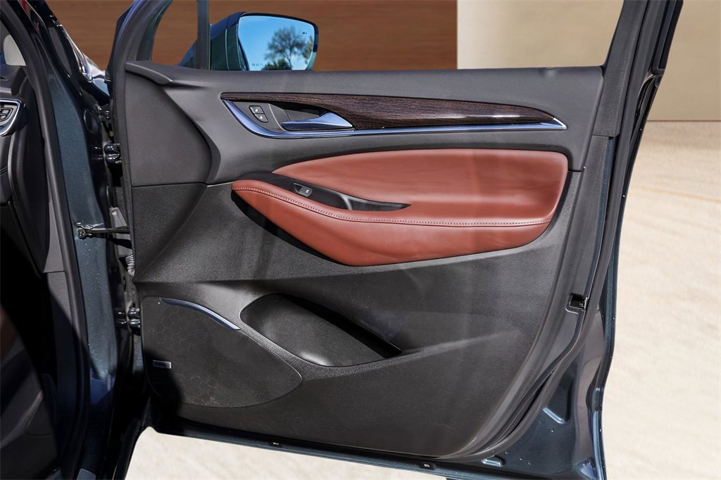 Used 2018 Buick Enclave Avenir w/ Avenir Technology Package image 31