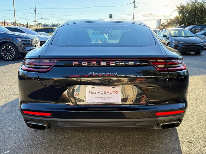 Used 2018 Porsche Panamera 4 AWD/4WD image 7