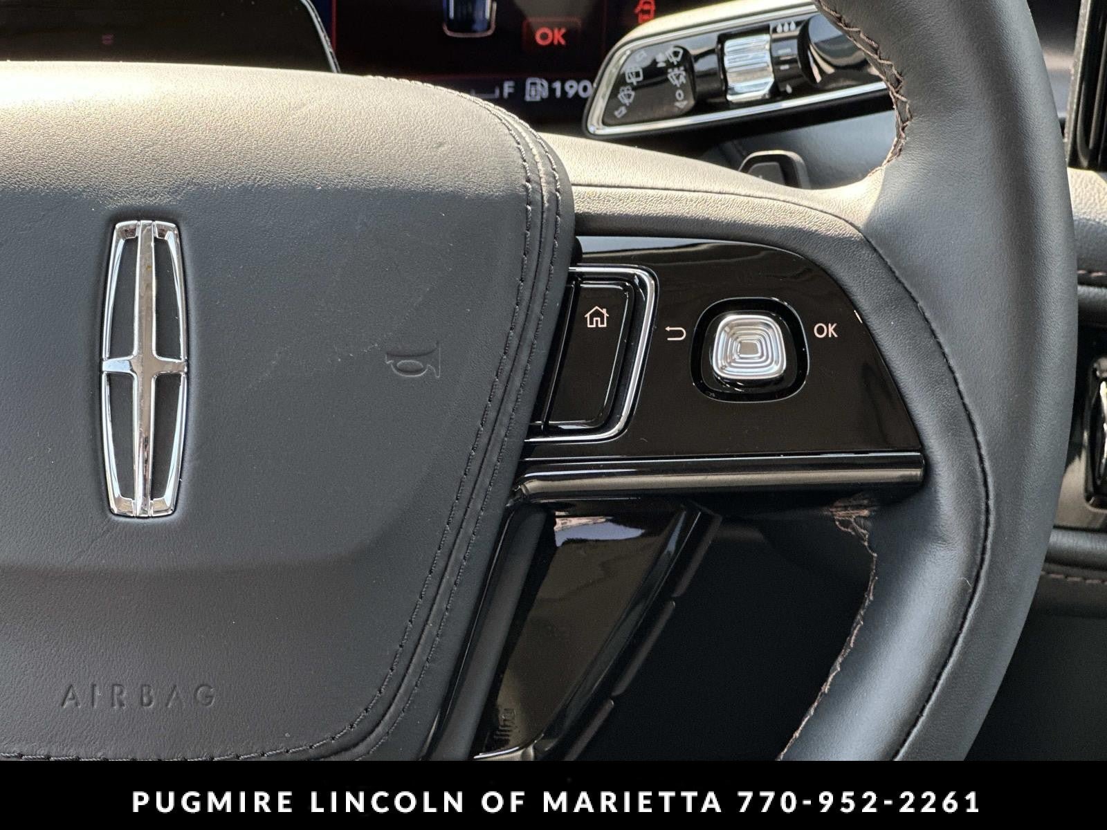New 2026 Lincoln Aviator 2WD image 26