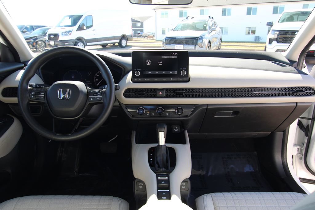 Used 2024 Honda HR-V LX image 34