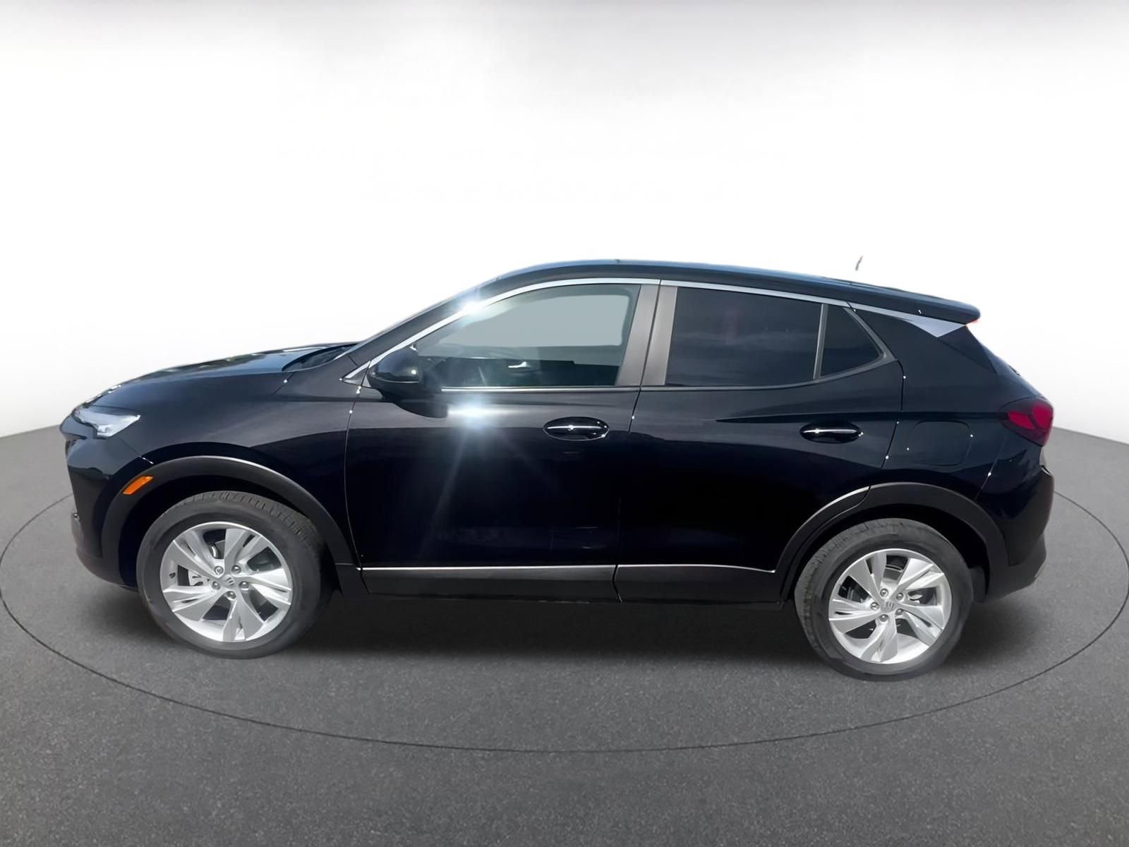 Used 2025 Buick Encore GX Preferred image 9