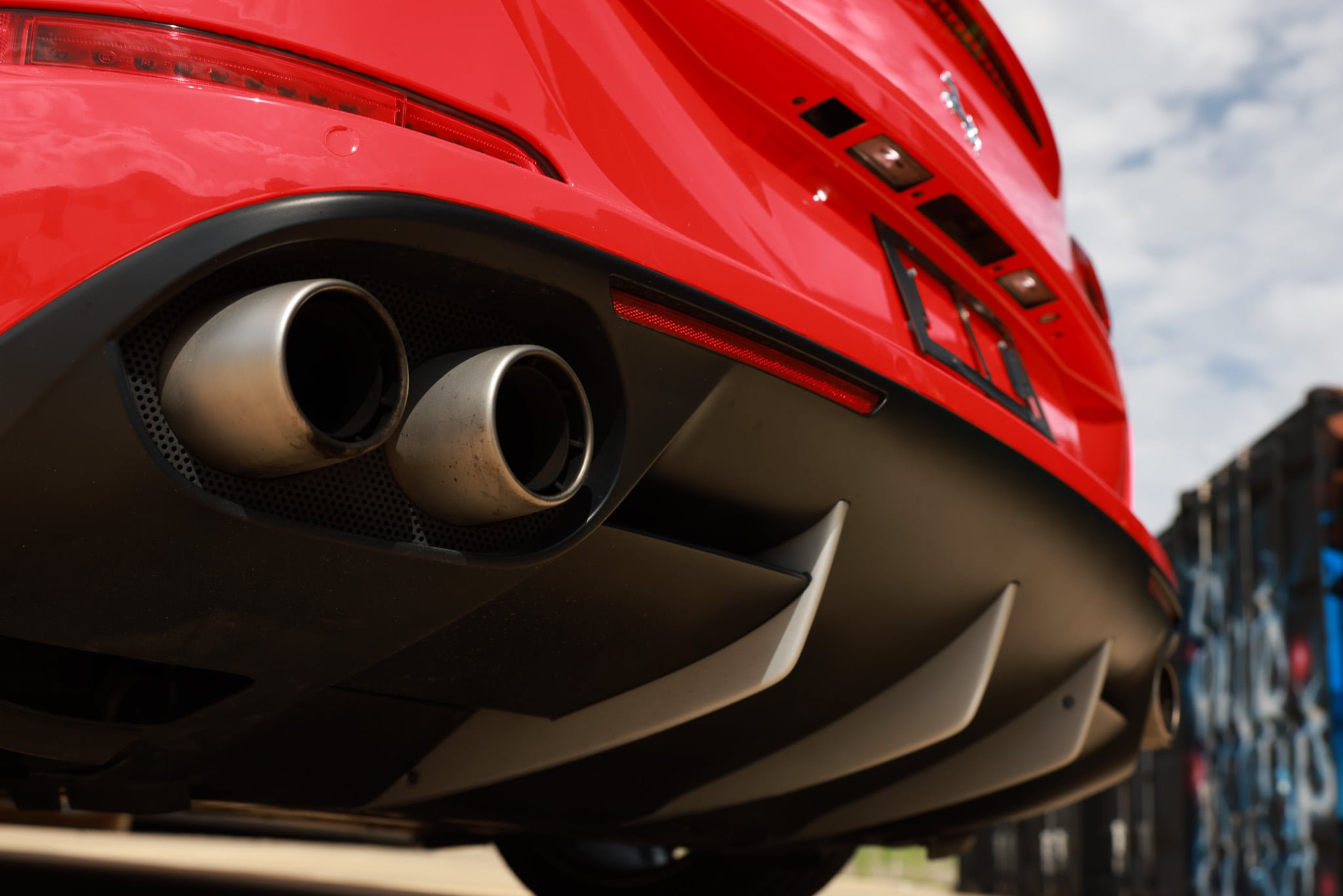 Used 2015 Ferrari California T RWD image 60