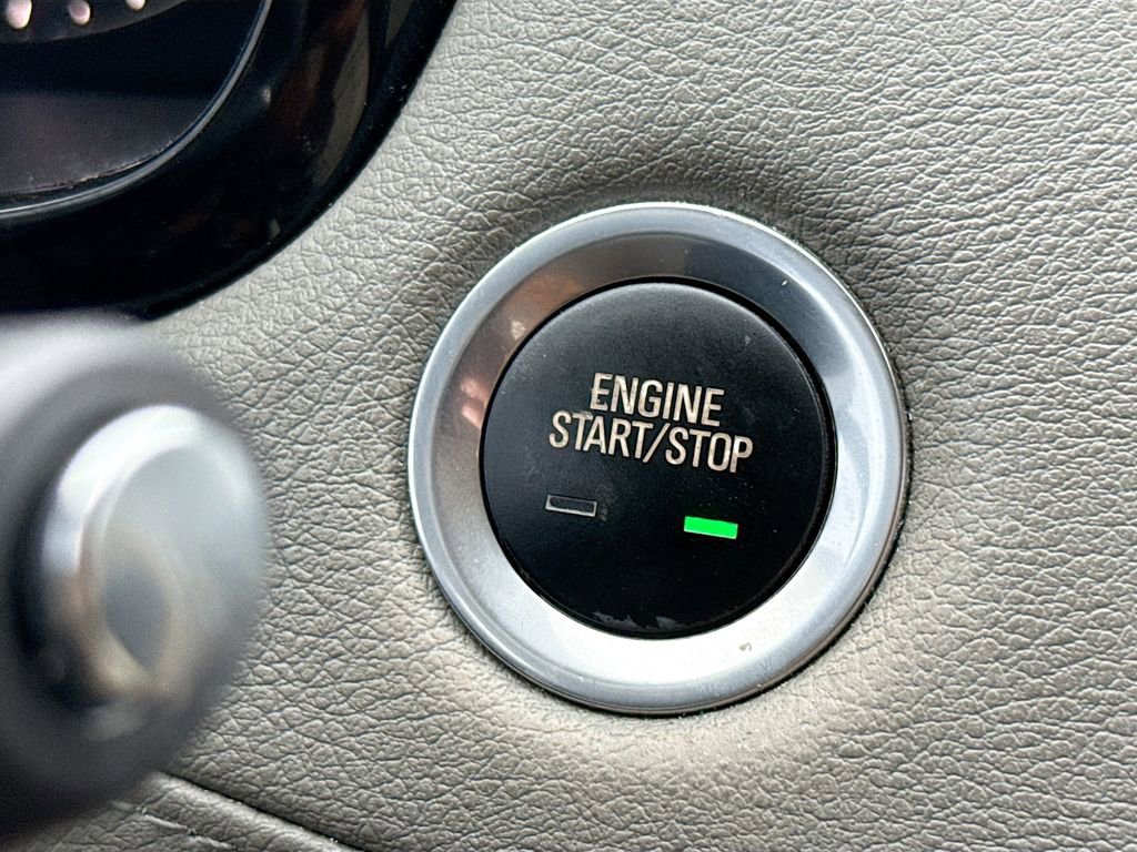 Used 2018 Cadillac XT5 Luxury w/ Driver Awareness Package image 22