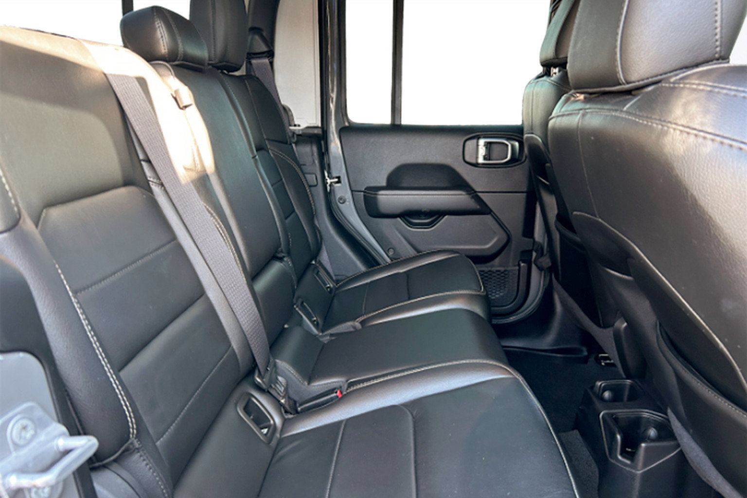 Used 2021 Jeep Gladiator Overland w/ Popular Equipment Package image 15