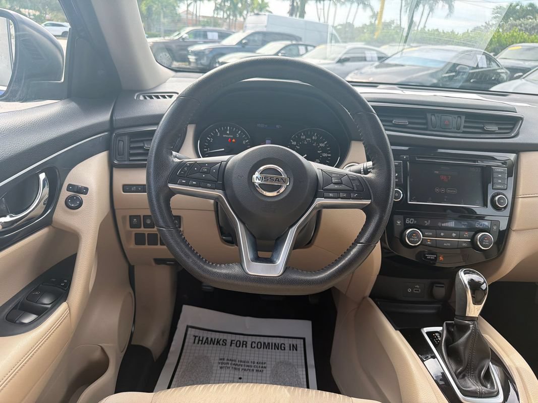 Used 2019 Nissan Rogue SV FWD image 18