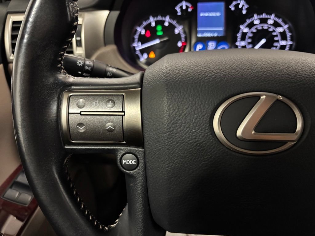 Used 2018 Lexus GX 460 Premium w/ Premium Package AWD/4WD image 24