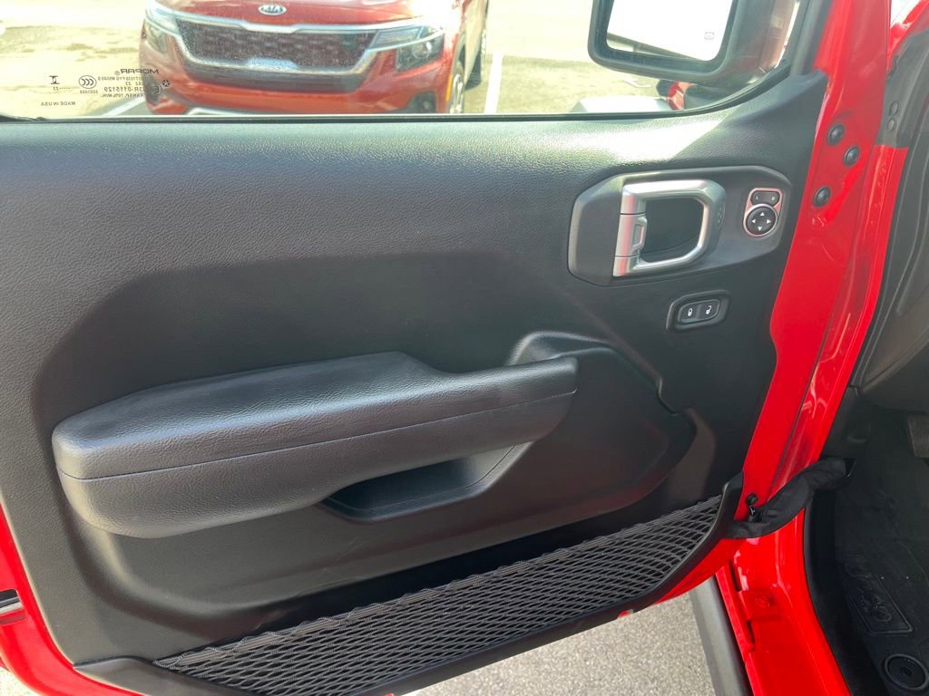 Used 2023 Jeep Wrangler Unlimited w/ Cold Weather Group image 10