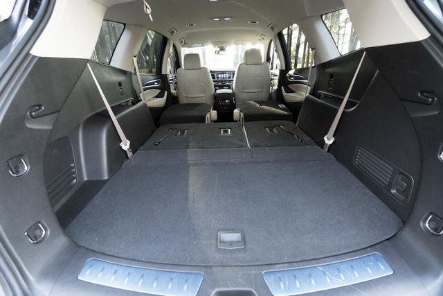 Used 2024 Buick Enclave Essence w/ Sport Touring Edition image 33