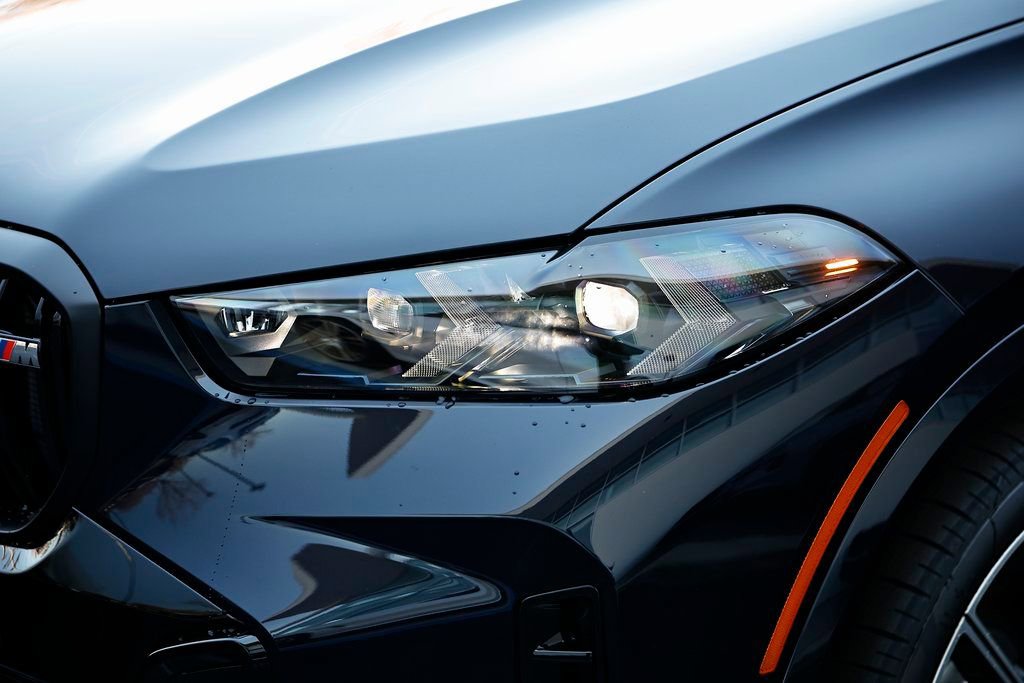 New 2026 BMW X5 M60i w/ Climate Comfort Package image 12