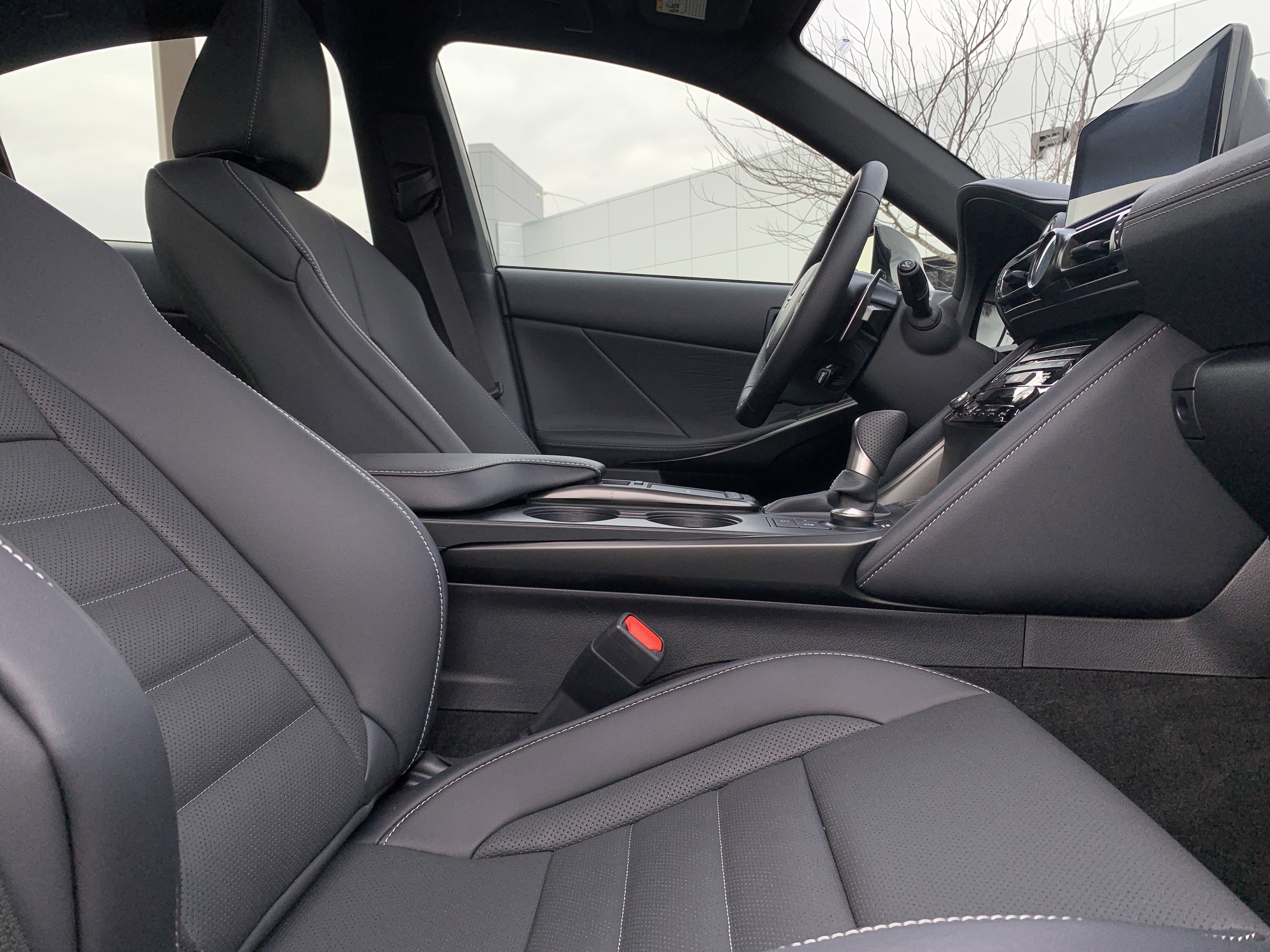 Used 2025 Lexus IS 350 F Sport w/ Navigation Package image 35