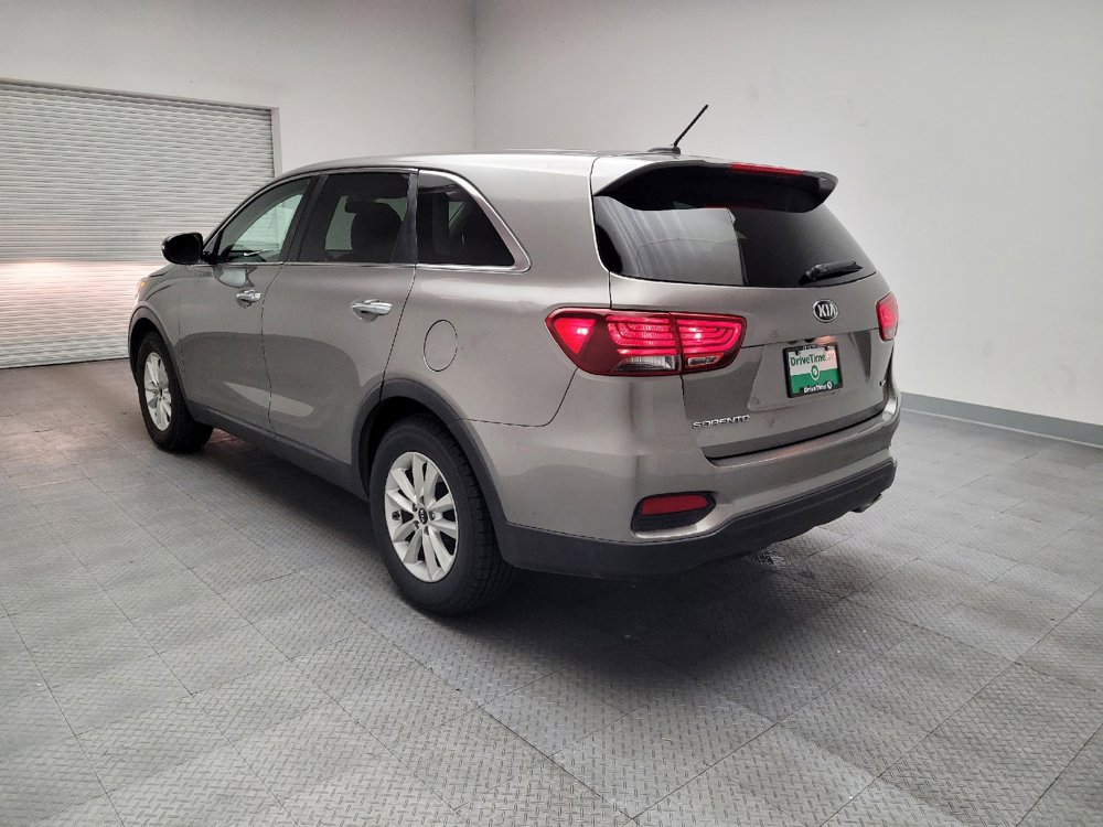 Used 2019 Kia Sorento LX image 5