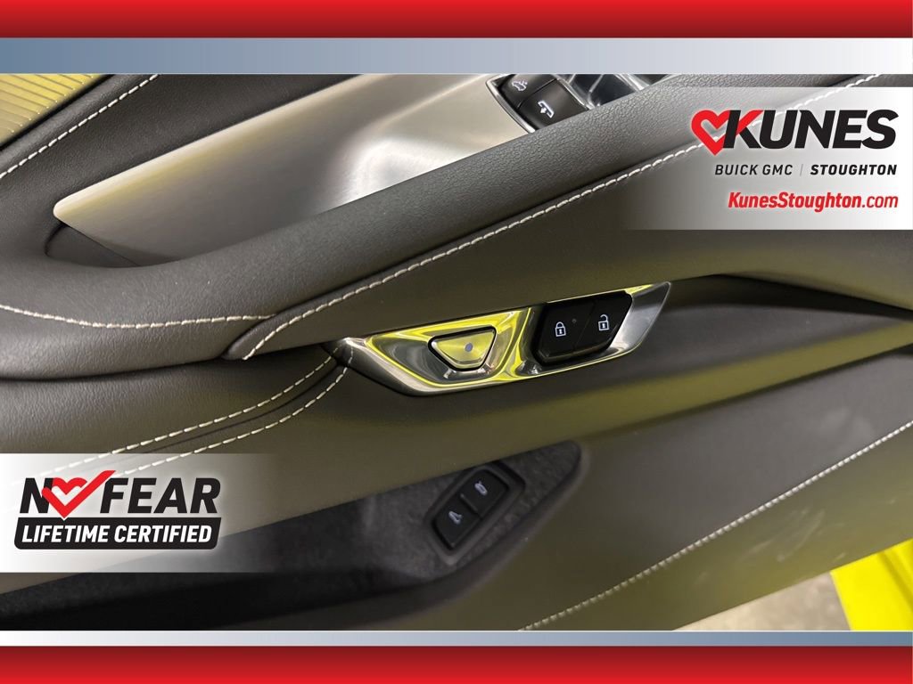 Used 2024 Chevrolet Corvette Stingray w/ Z51 Performance Package image 27