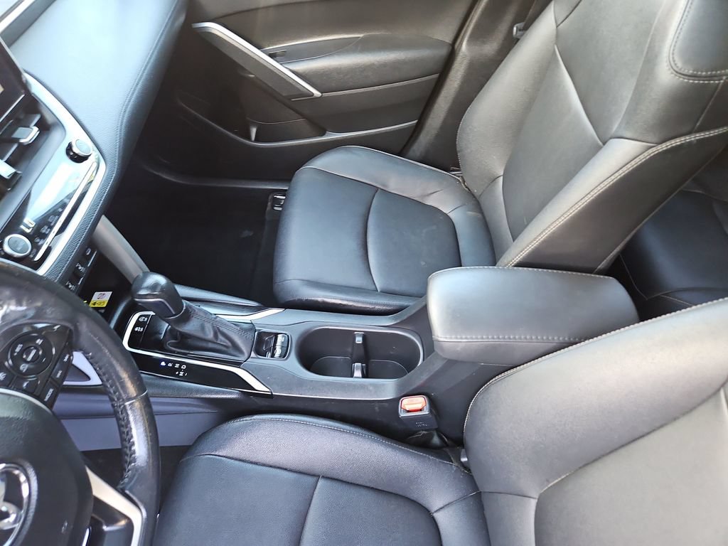 Used 2023 Toyota Corolla Cross XLE w/ Convenience Package AWD/4WD image 27