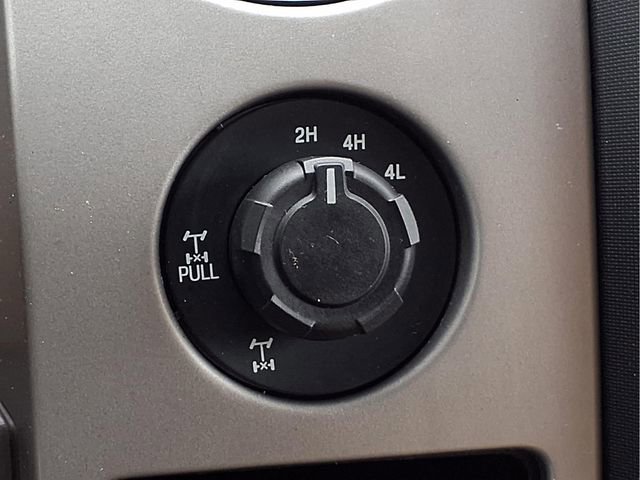 Used 2013 Ford F150 XLT w/ XLT Chrome Pkg image 8