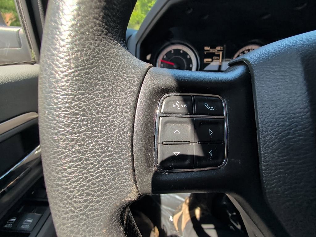 Used 2018 RAM 1500 Classic SLT AWD/4WD image 15