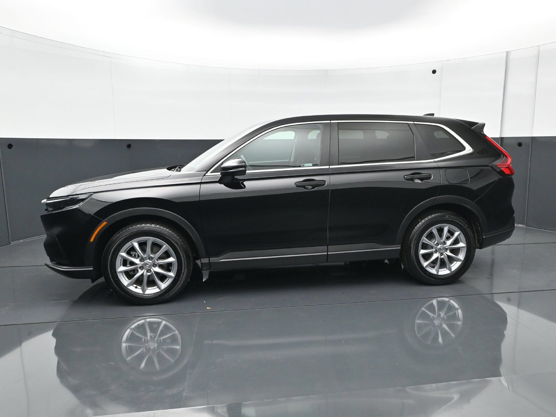 Used 2026 Honda CR-V EX image 3