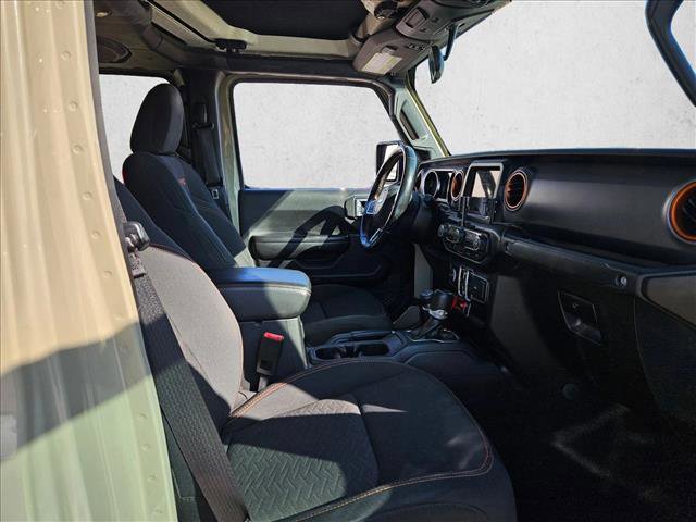 Used 2020 Jeep Gladiator Mojave w/ LED Lighting Group image 24