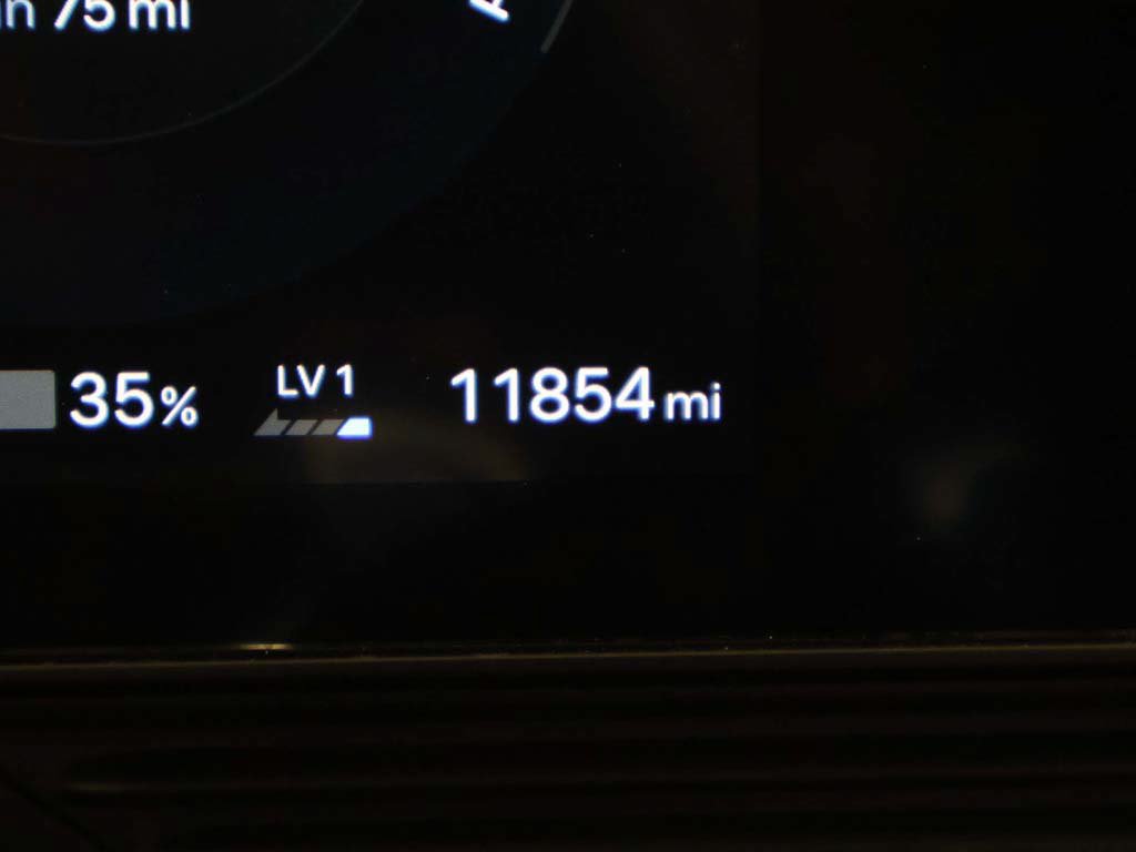 Used 2025 Hyundai Ioniq 5 SE RWD image 37