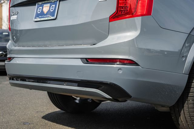 Used 2022 Volvo XC90 T8 R-Design w/ Advanced Package image 9