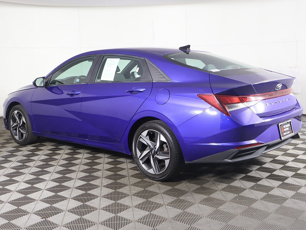Used 2023 Hyundai Elantra SEL w/ Convenience Package FWD image 10
