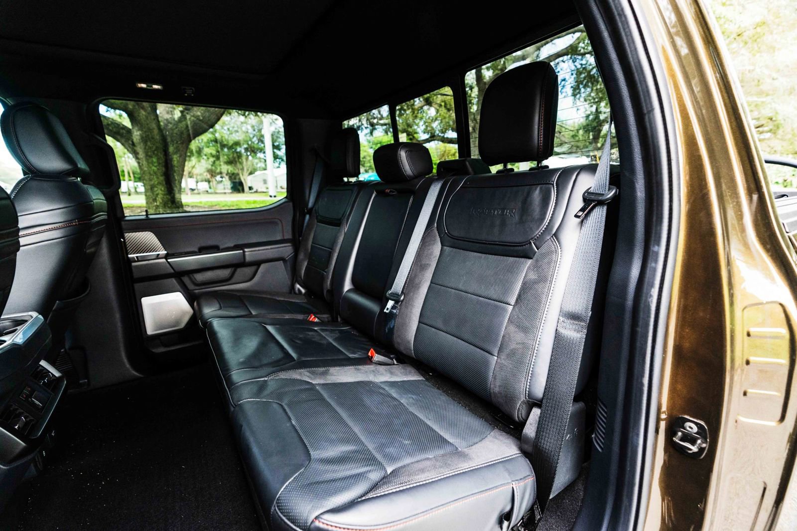 Used 2025 Ford F150 Raptor AWD/4WD image 44