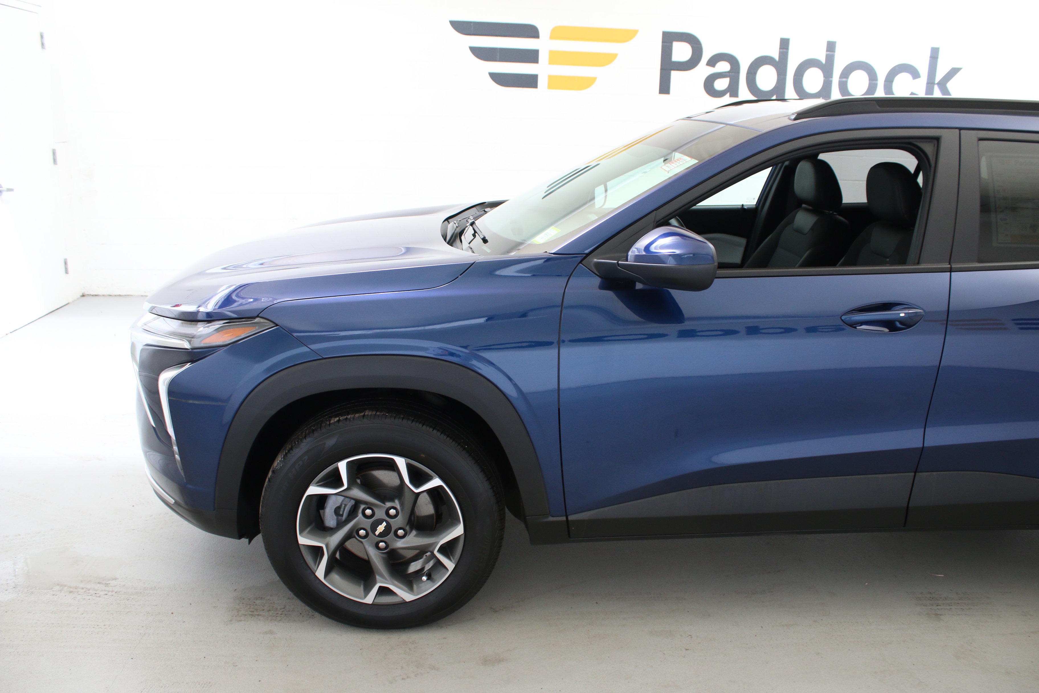 Used 2024 Chevrolet Trax LT w/ Driver Confidence Package FWD image 4