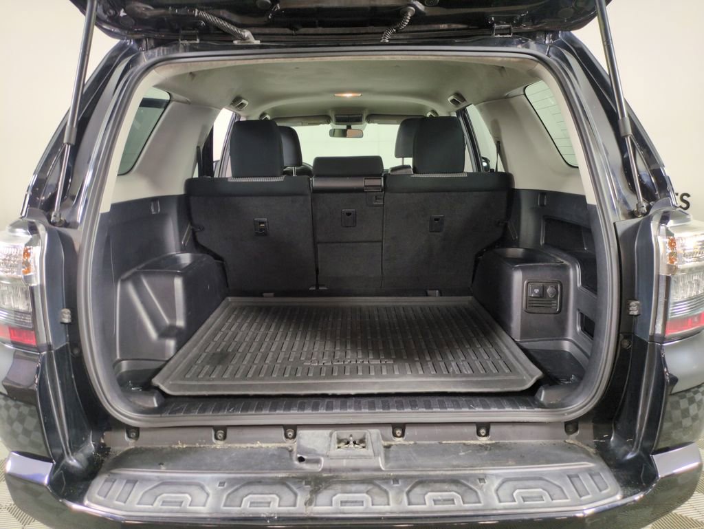 Used 2019 Toyota 4Runner SR5 image 23