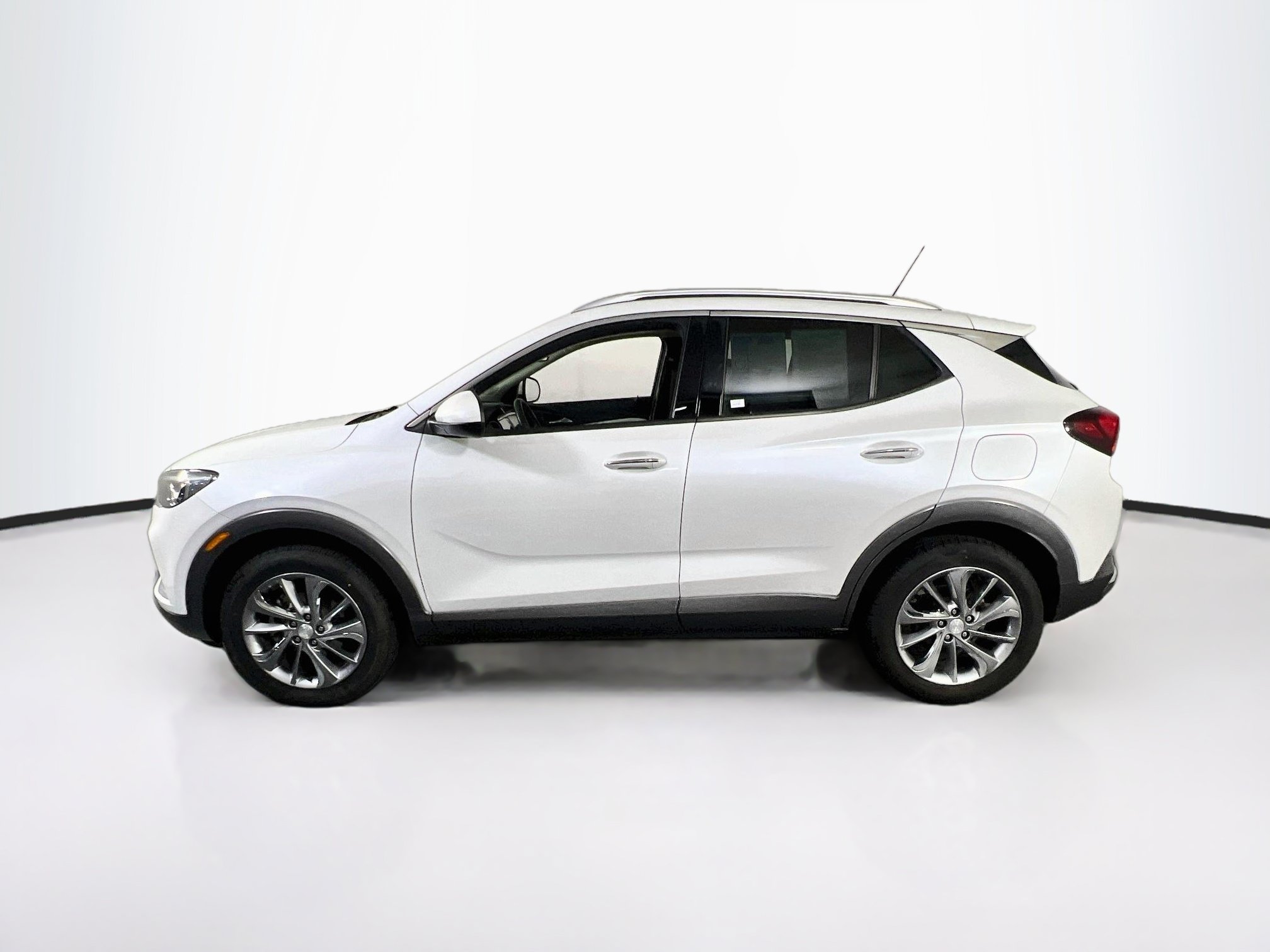 Used 2020 Buick Encore GX Essence w/ Experience Buick Package AWD/4WD image 8