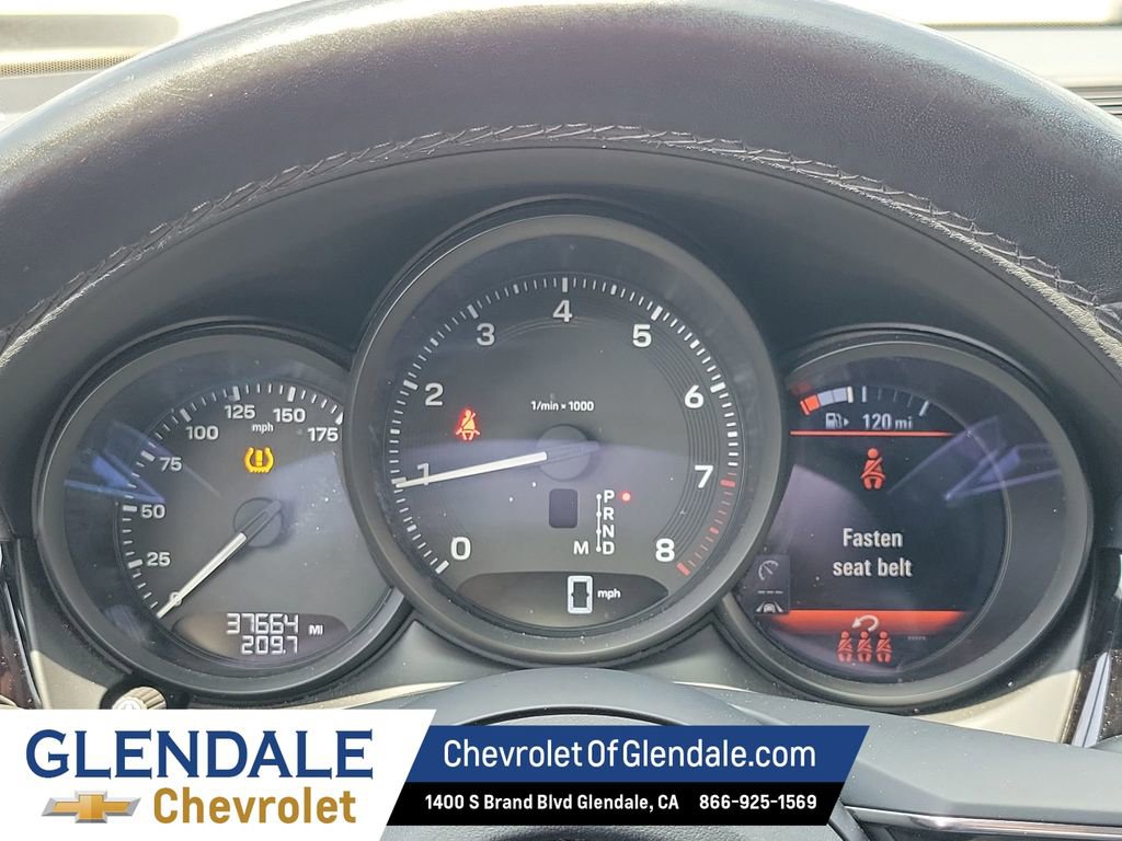 Used 2024 Porsche Macan Turbo AWD/4WD image 35