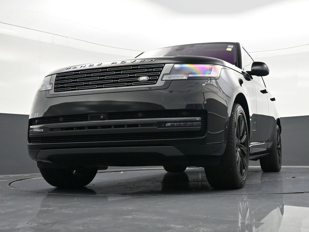 Used 2023 Land Rover Range Rover SE image 28