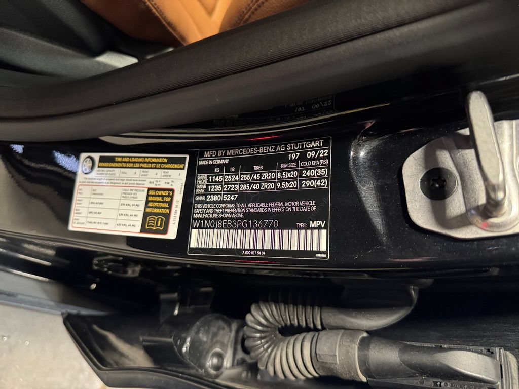 Used 2023 Mercedes-Benz GLC 300 4MATIC Coupe image 31