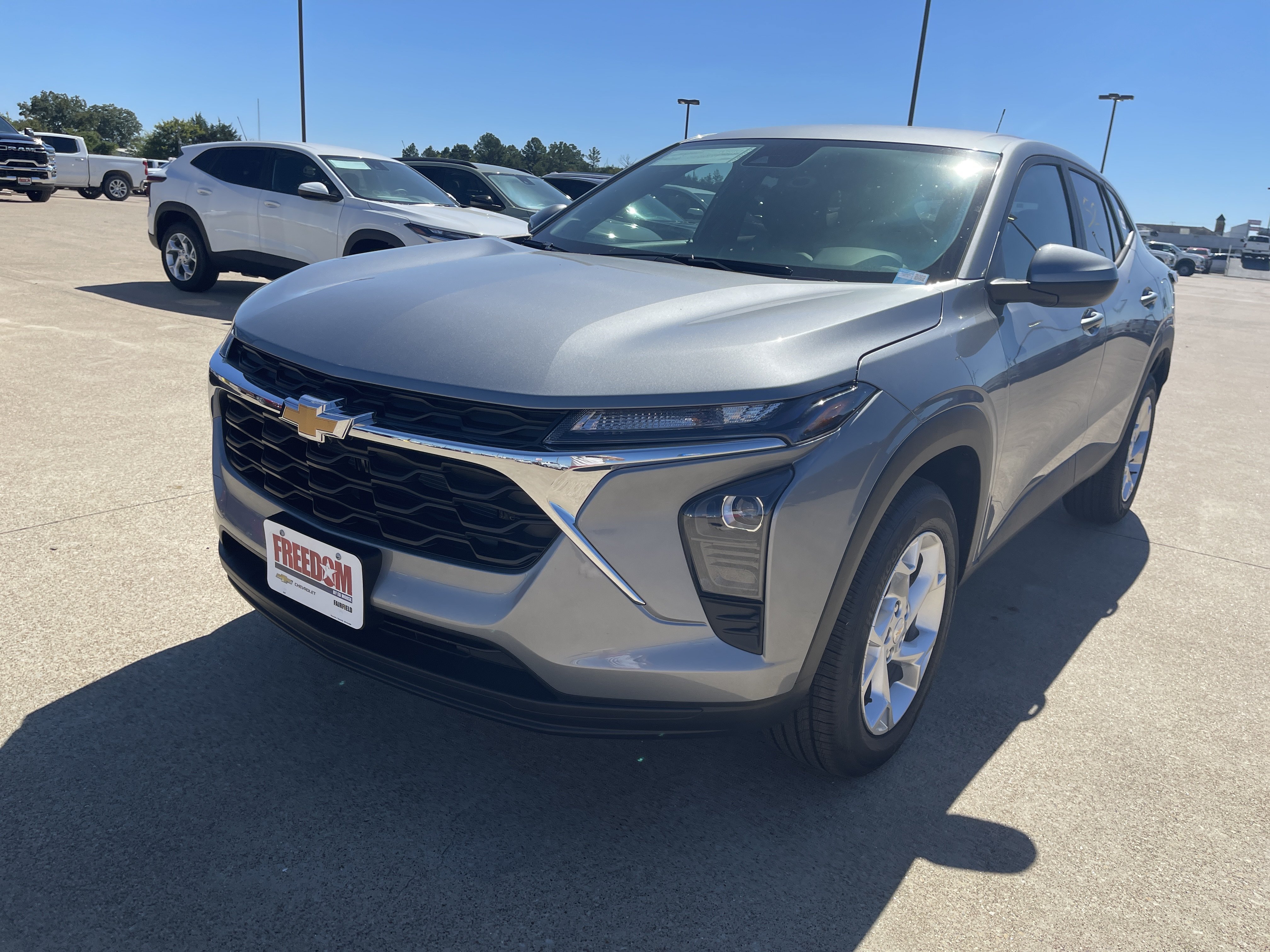 New 2026 Chevrolet Trax LS w/ LS Convenience Package FWD image 8