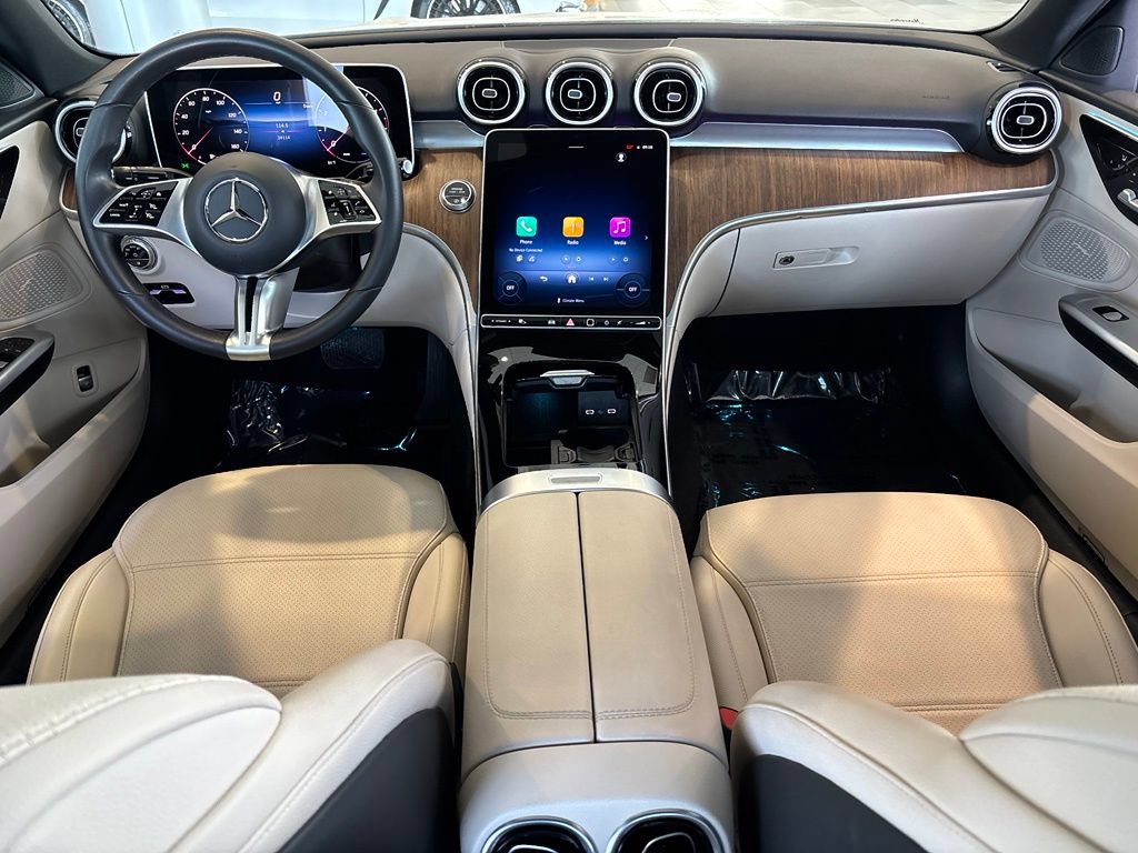 Used 2025 Mercedes-Benz C 300 Sedan image 36