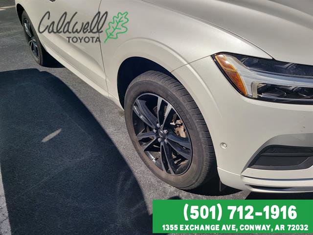Used 2019 Volvo XC60 T5 Momentum w/ Premium Package image 4