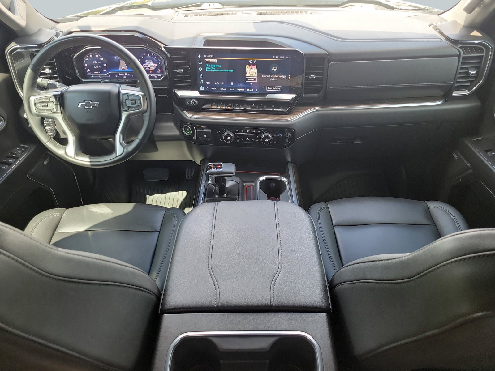 Used 2024 Chevrolet Silverado 1500 LT Trail Boss w/ LT Trail Boss Premium Package AWD/4WD image 10