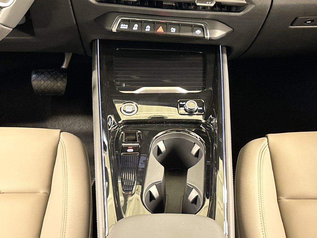 New 2026 Audi Q3 quattro 2.0T AWD/4WD image 13