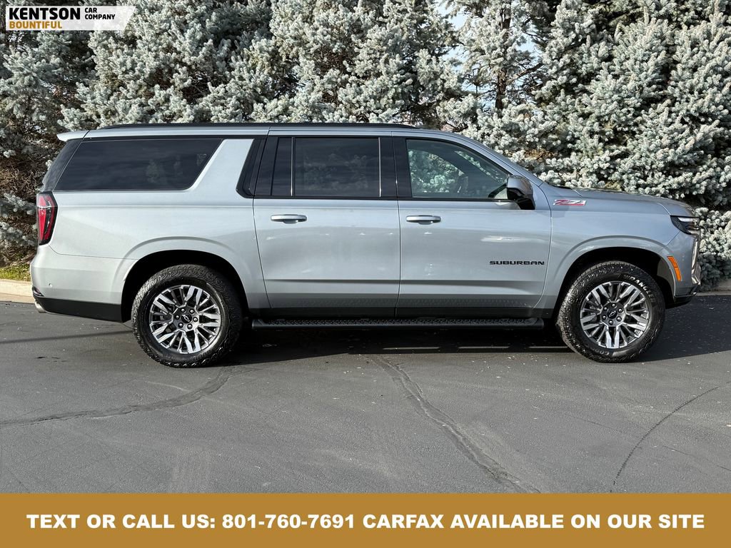 Used 2025 Chevrolet Suburban Z71 image 11