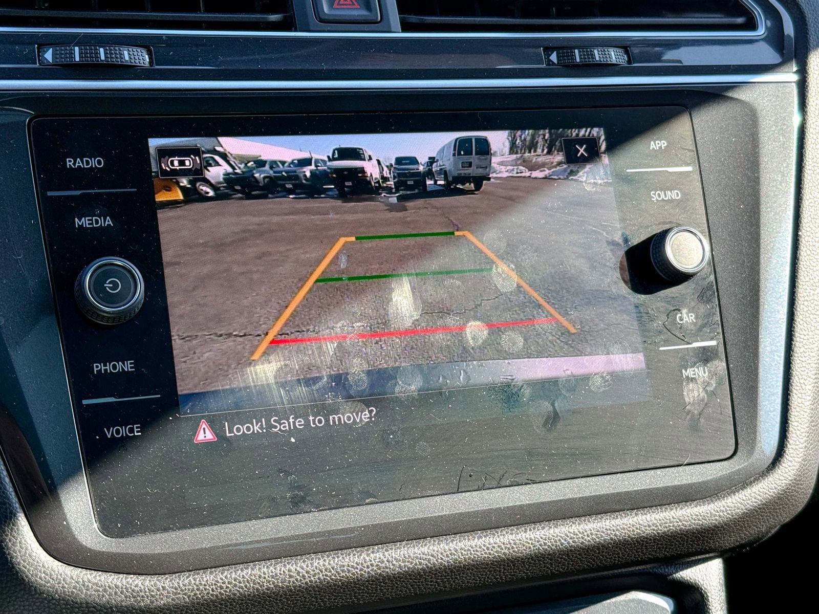 Used 2024 Volkswagen Tiguan SE R-Line image 17