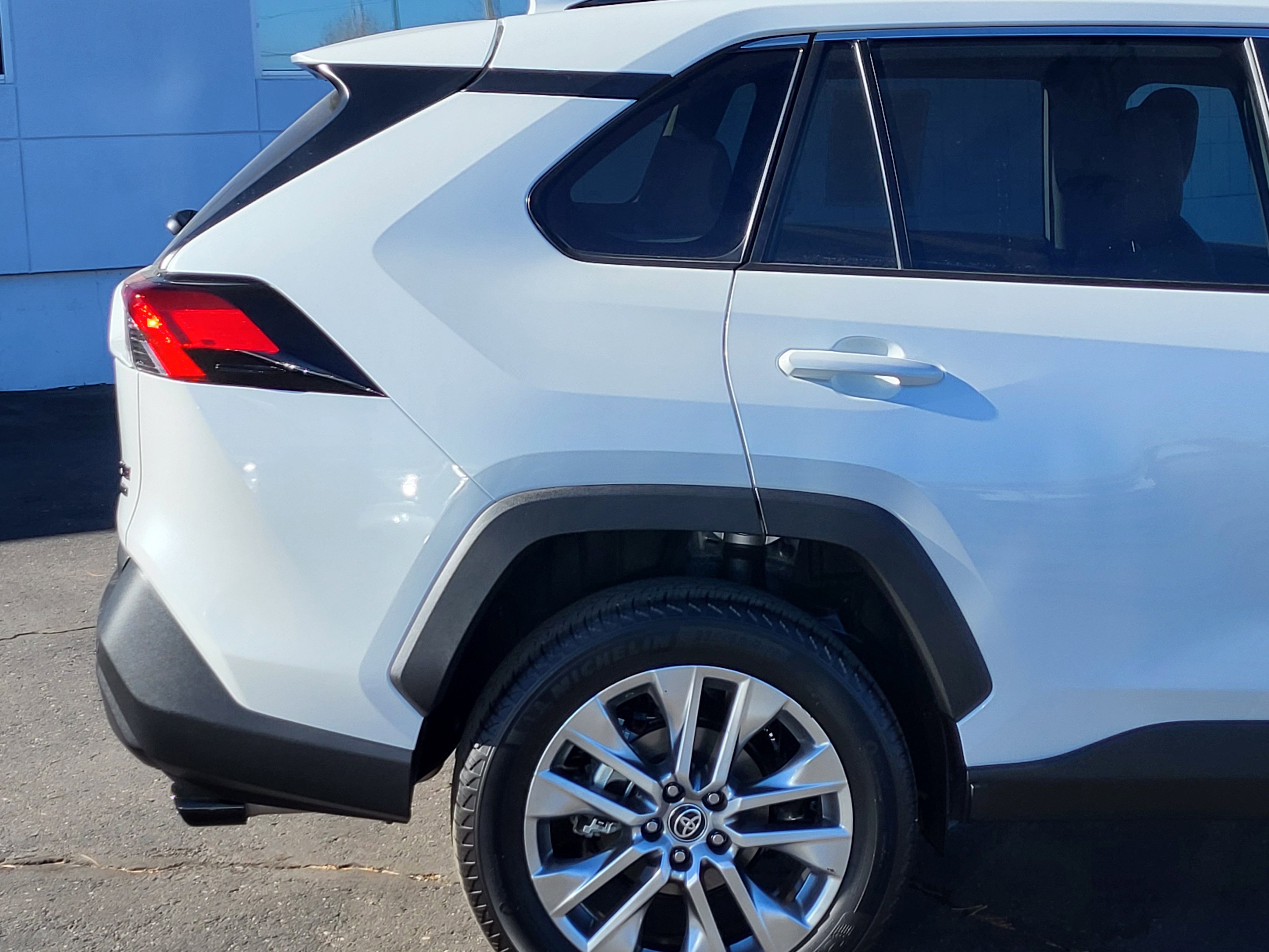 Used 2025 Toyota RAV4 XLE Premium w/ Weather Package image 7