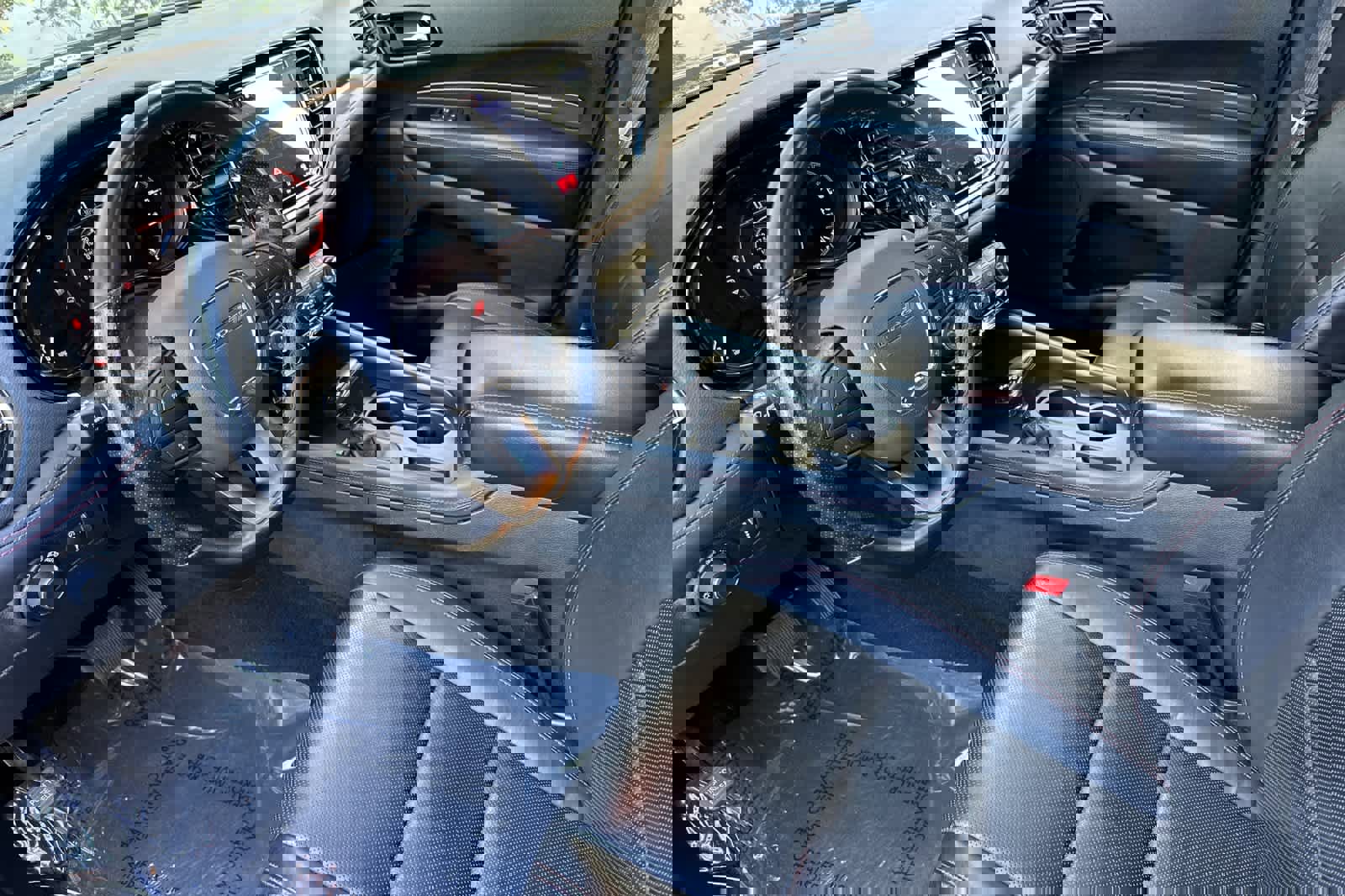 Used 2024 Dodge Durango GT image 11