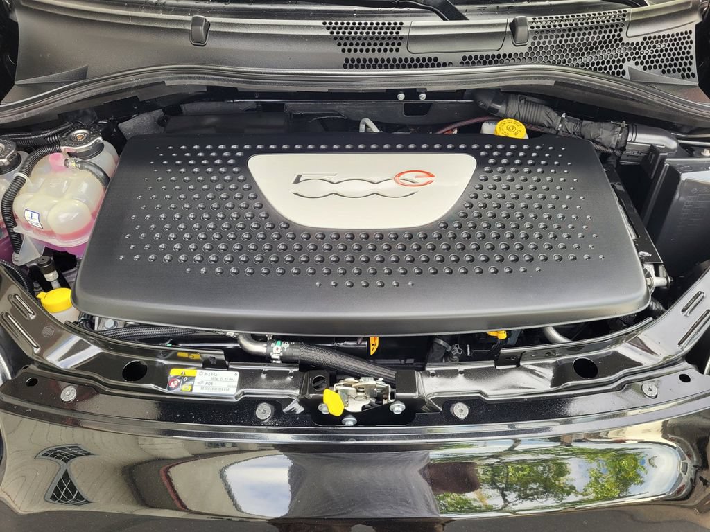 Used 2019 FIAT 500 e w/ Esport Package FWD image 25