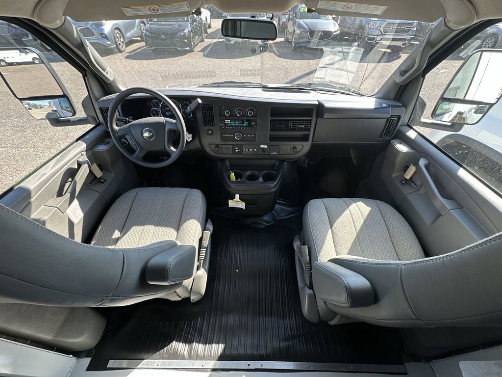 New 2025 Chevrolet Express 3500 w/ Power Convenience Package image 18
